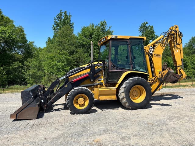 Image of Caterpillar 420D equipment image 2