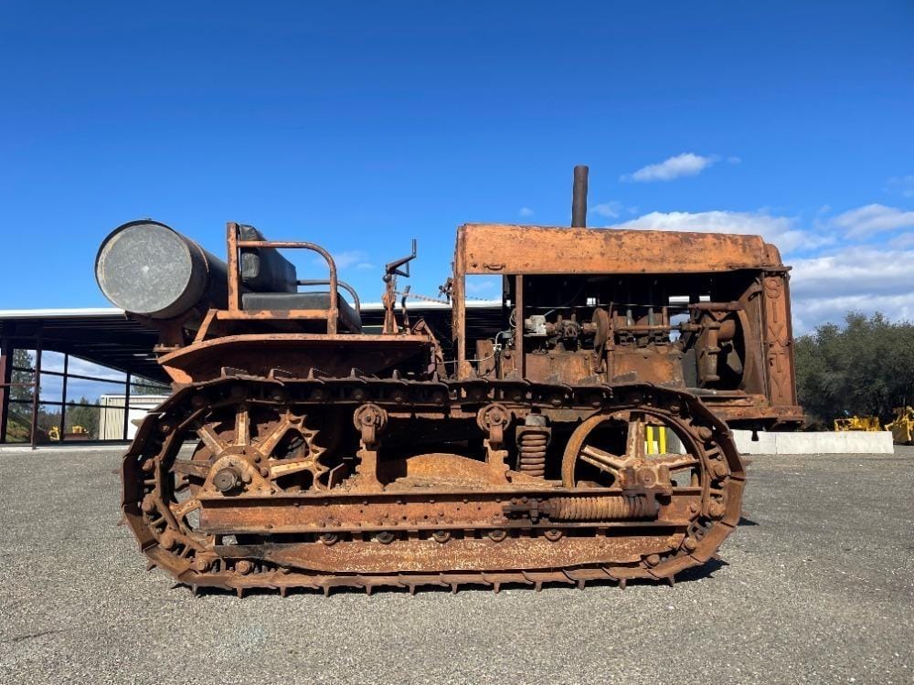 Main image Caterpillar Sixty