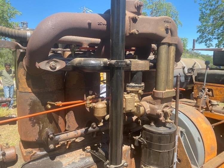 Main image Caterpillar Sixty 6