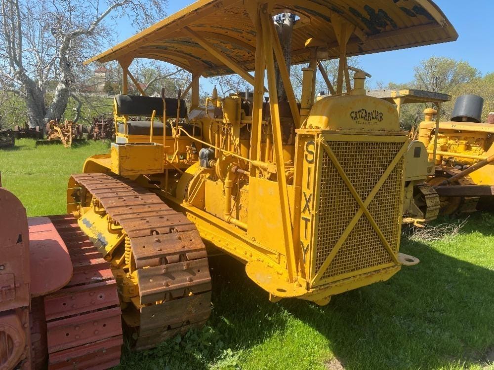 Main image Caterpillar Sixty