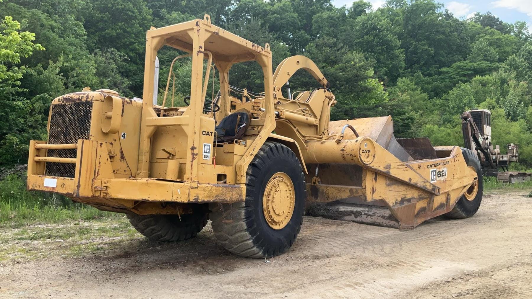 Caterpillar 621 Equipment Image0