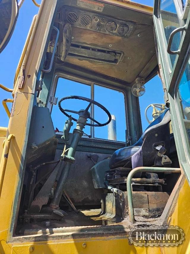 Image of Caterpillar 621B equipment image 1