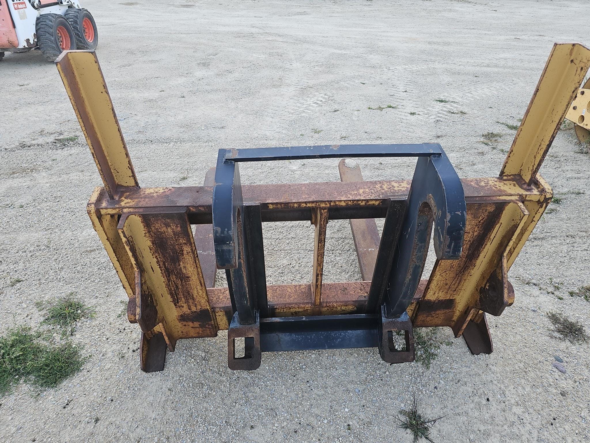 Caterpillar Undetermined Equipment Image0