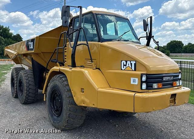 Image of Caterpillar 730 equipment image 2