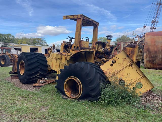 Image of Caterpillar 814 equipment image 2