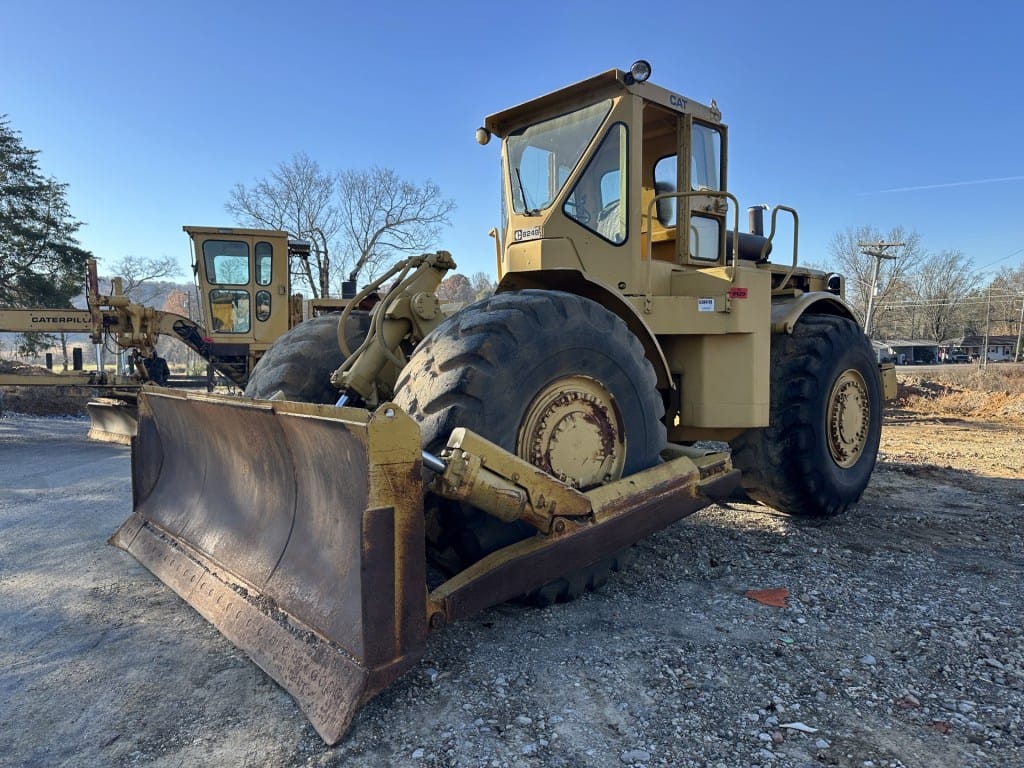 Caterpillar 824B Equipment Image0