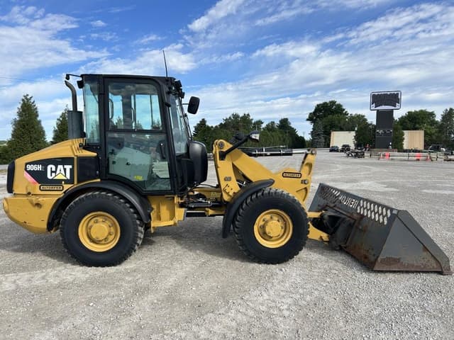 Image of Caterpillar 906H2 equipment image 3
