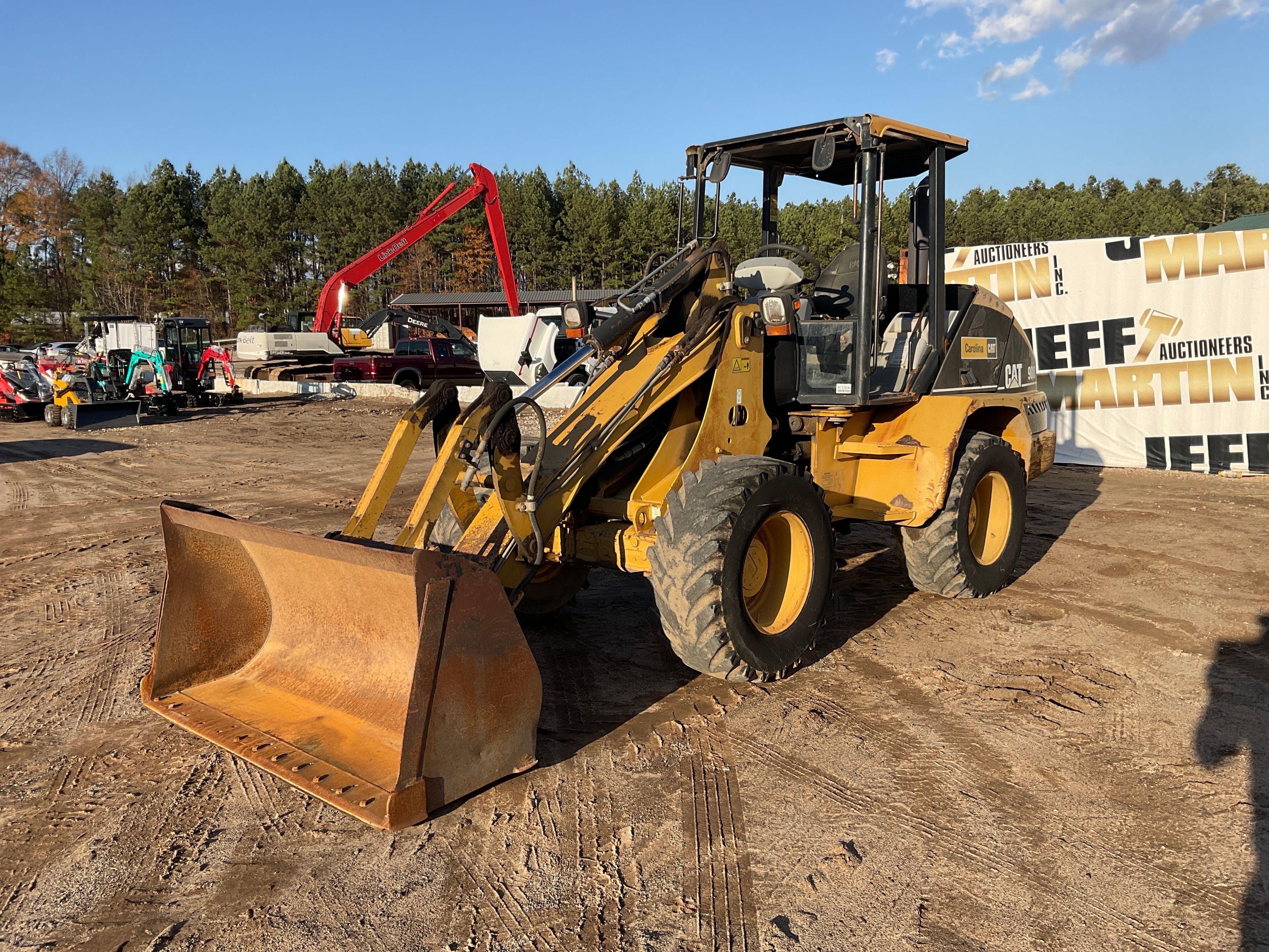 Main image Caterpillar 908