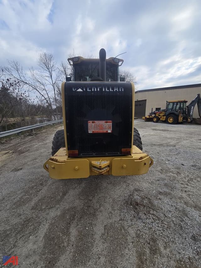 Image of Caterpillar 924G equipment image 3