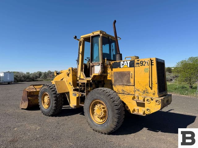 Image of Caterpillar 926E equipment image 2