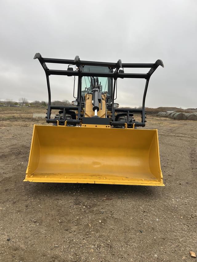 Image of Caterpillar 930H equipment image 1