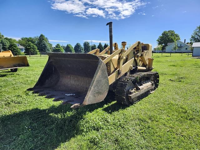 Image of Caterpillar 933 equipment image 1