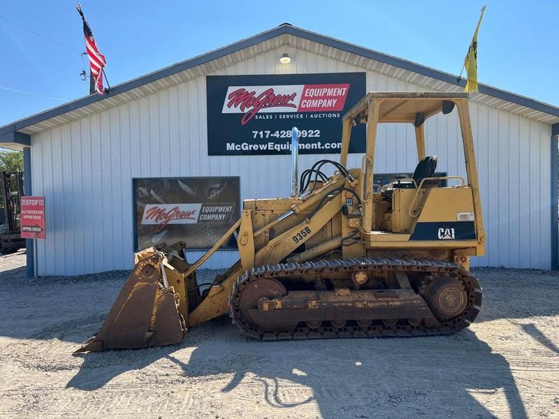 Caterpillar 935B Equipment Image0