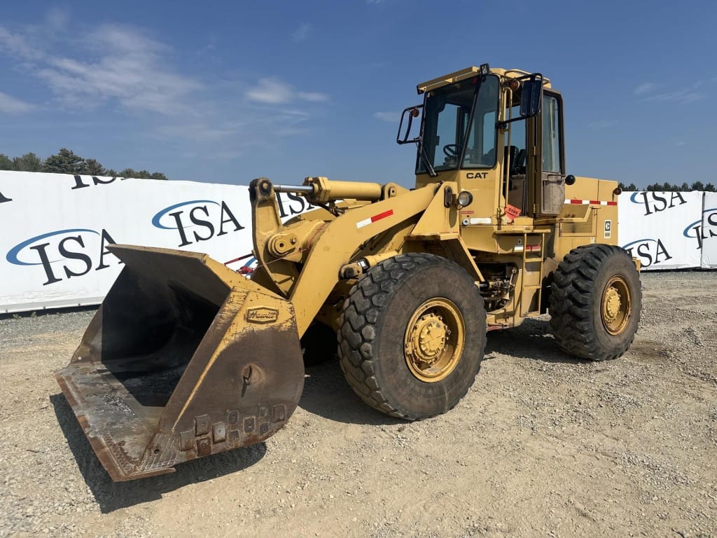 Caterpillar 936 Equipment Image0