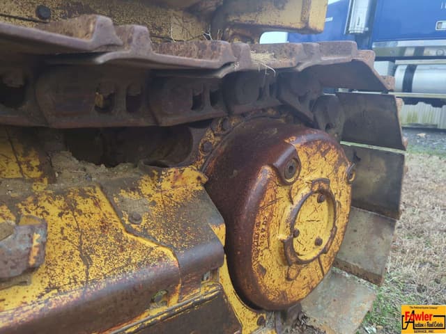 Image of Caterpillar 939C equipment image 3