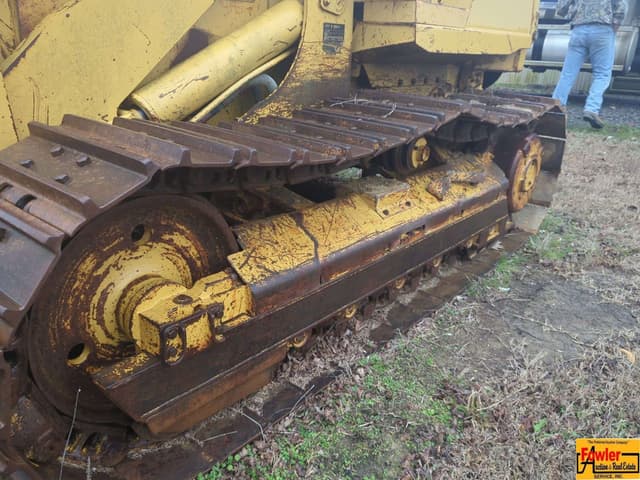 Image of Caterpillar 939C equipment image 2