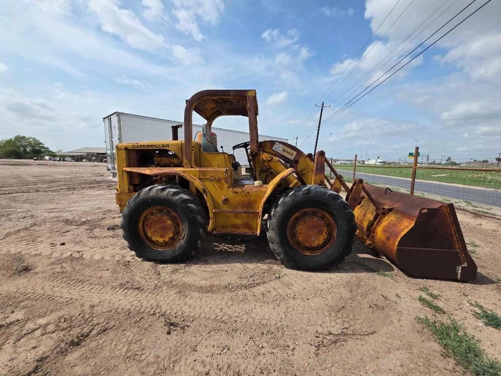 Caterpillar 944A Equipment Image0
