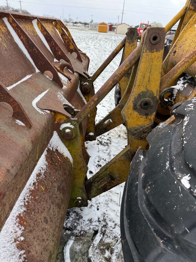 Image of Caterpillar 966C equipment image 4