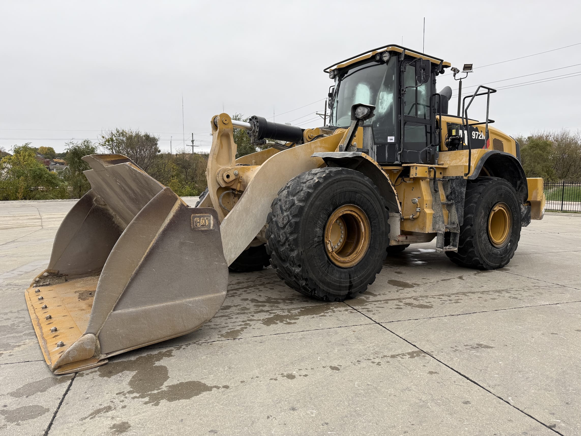 Caterpillar 972M Equipment Image0