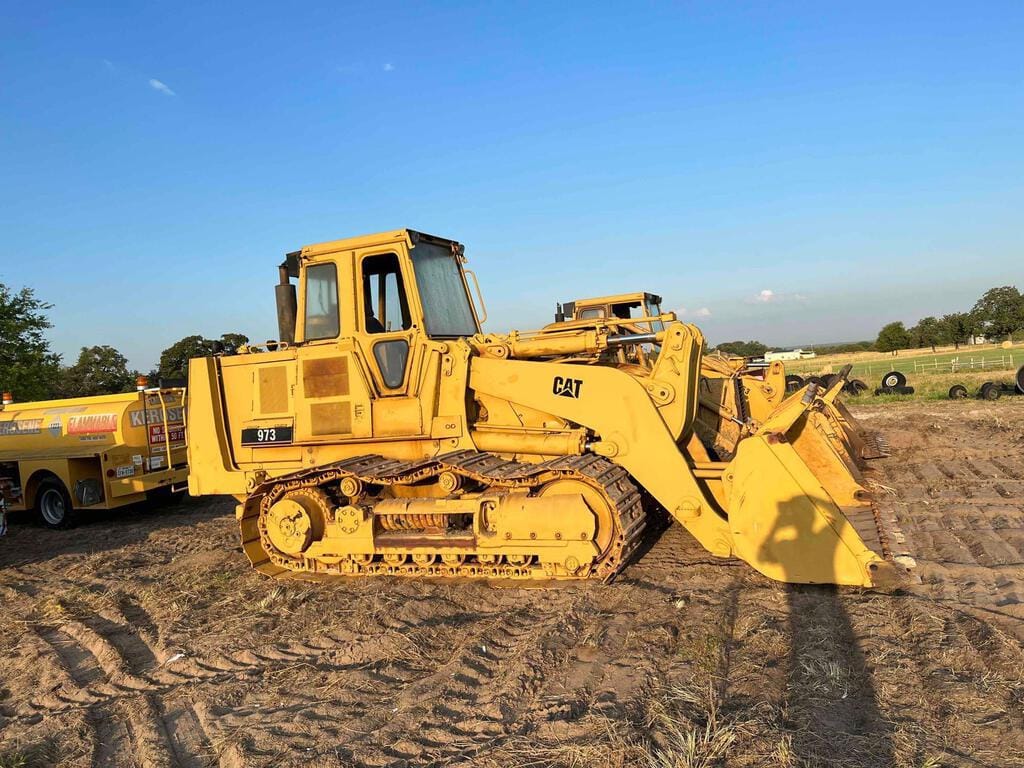 Main image Caterpillar 973