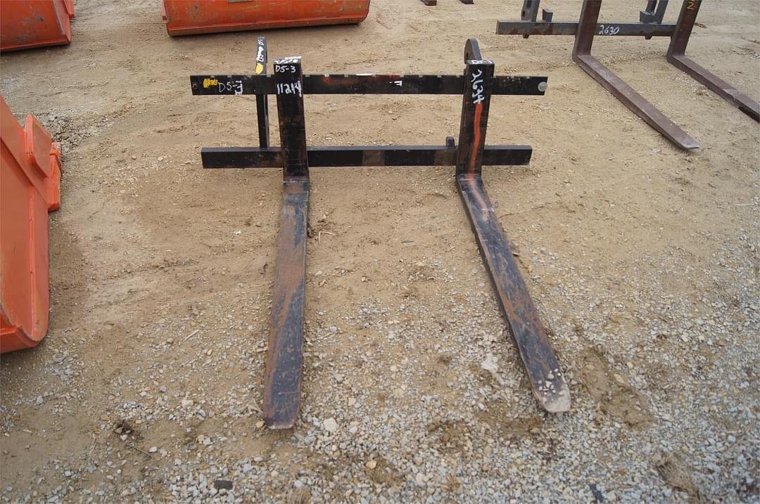 Image of Caterpillar Pallet Forks Primary image