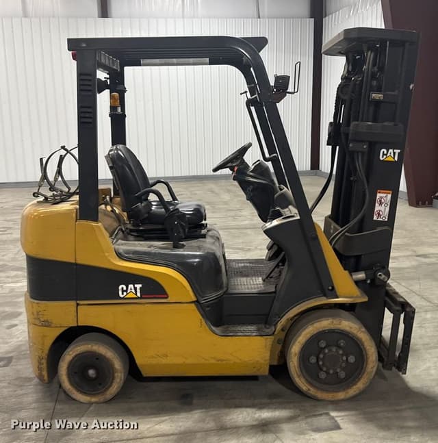 Image of Caterpillar C5000 equipment image 3