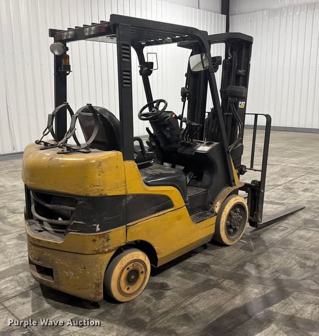 Image of Caterpillar C5000 equipment image 4