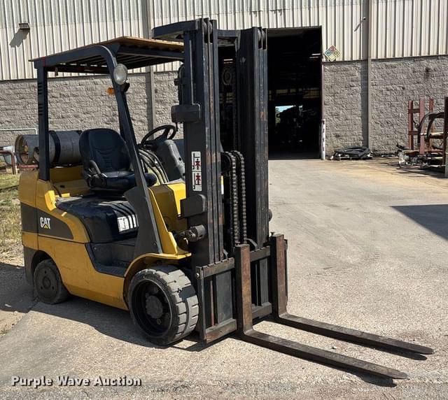 Image of Caterpillar C6000 equipment image 2