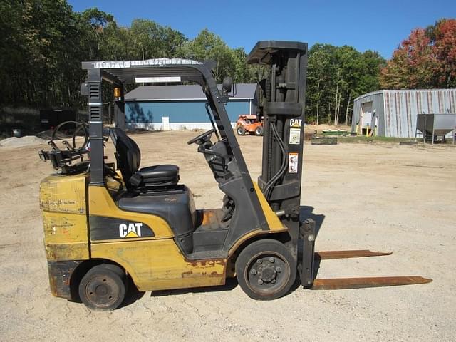 Image of Caterpillar C6000 equipment image 1