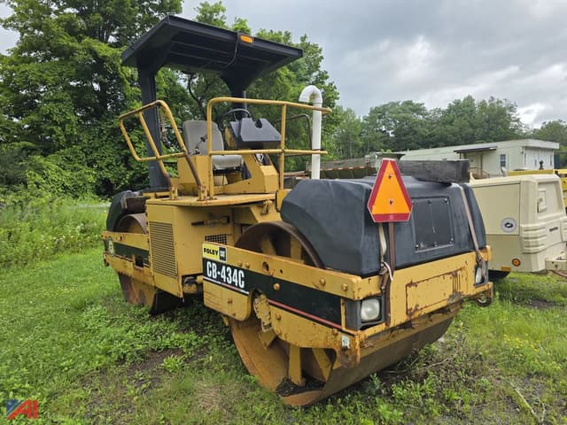 Image of Caterpillar CB-434C equipment image 2