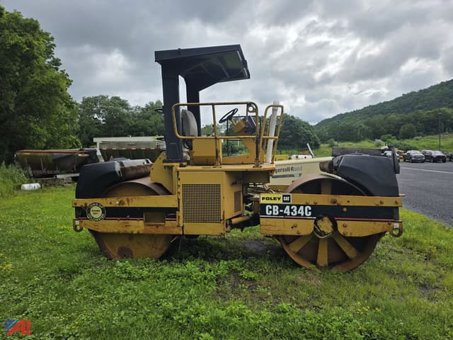 Image of Caterpillar CB-434C equipment image 3