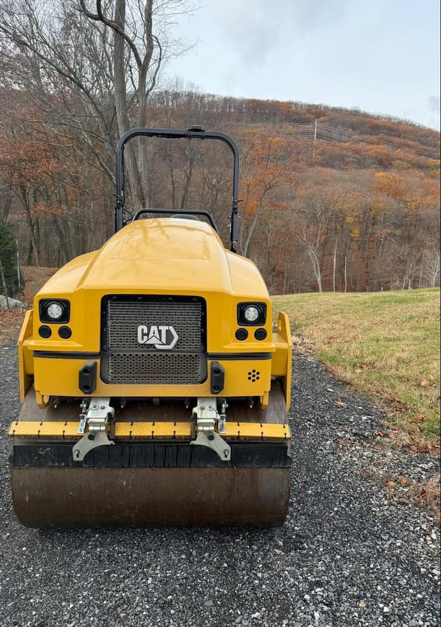 Image of Caterpillar CB4.0 equipment image 1