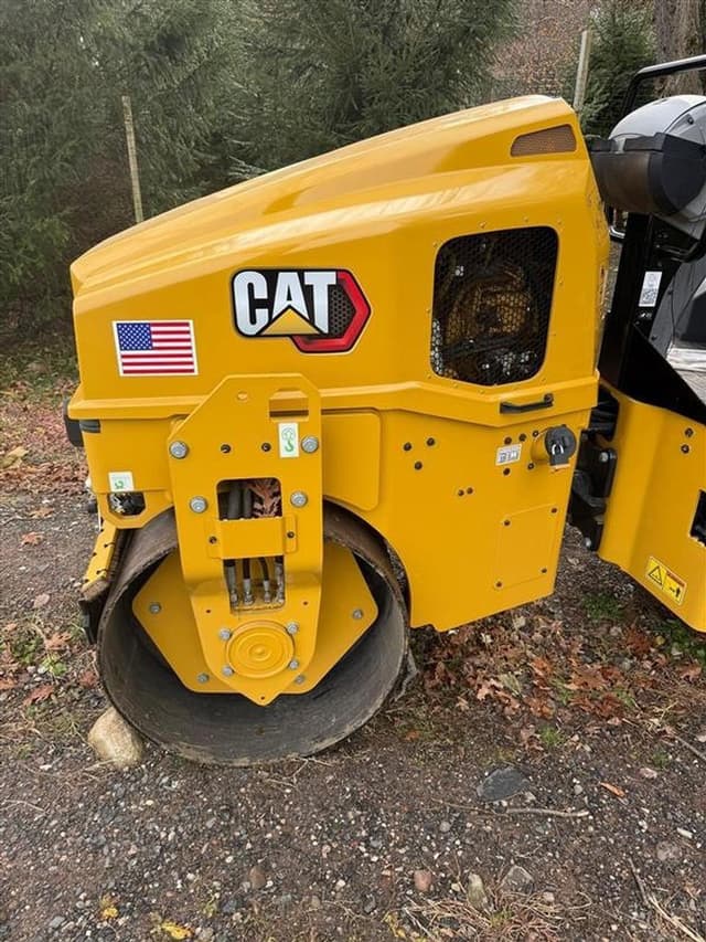 Image of Caterpillar CB4.0 equipment image 3