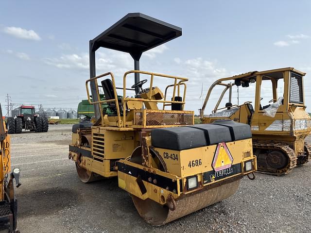 Image of Caterpillar CB-434 equipment image 2