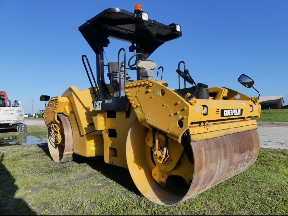 Caterpillar CB54XW Equipment Image0