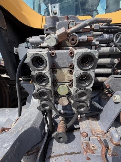 Image of Challenger CH45 equipment image 4