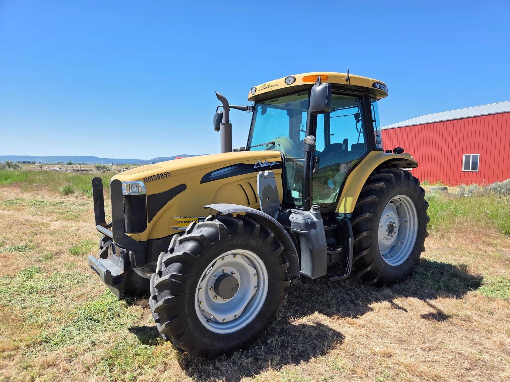 Challenger MT525B Equipment Image0