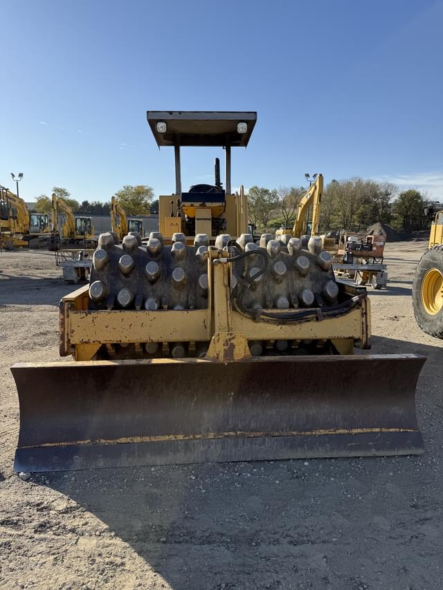 Image of Caterpillar CP-563C equipment image 3