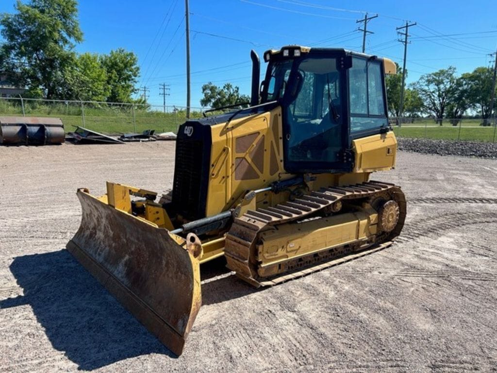 2023 Caterpillar D1 Equipment Image0