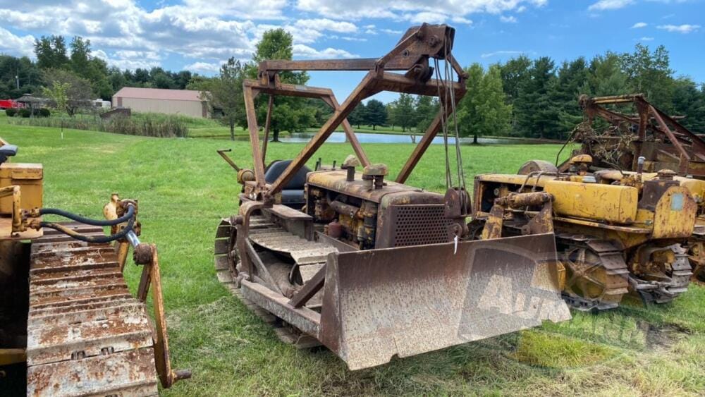 Main image Caterpillar D2