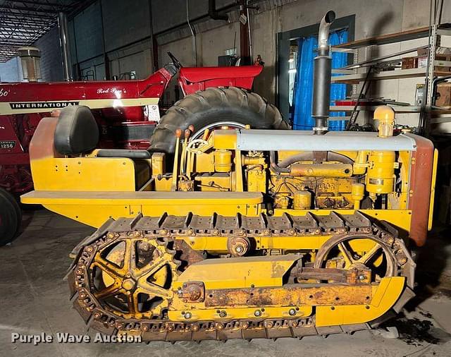 Image of Caterpillar D2 equipment image 3