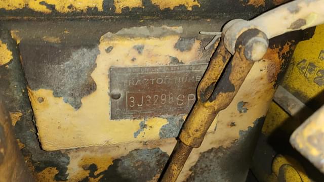 Image of Caterpillar D2 equipment image 3