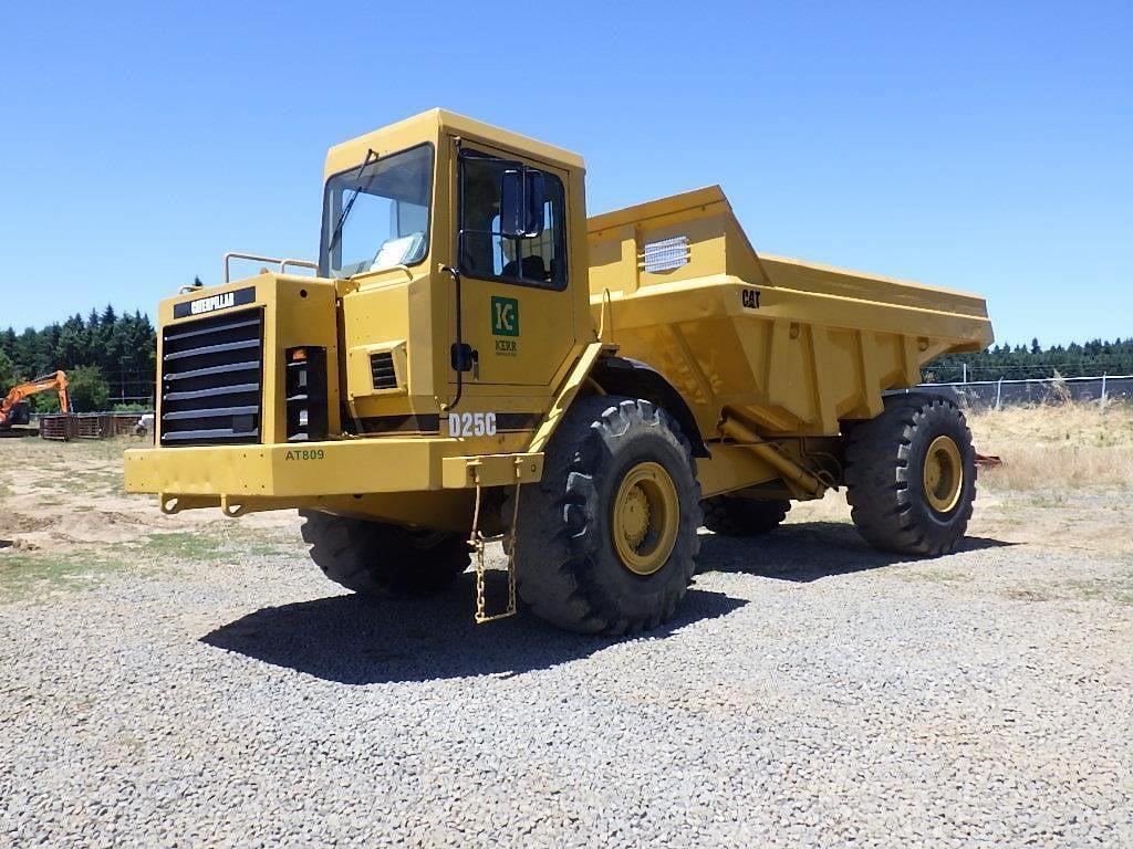 Image of Caterpillar D25C Primary image