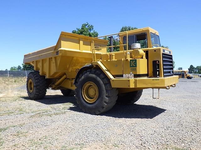 Image of Caterpillar D25C equipment image 1