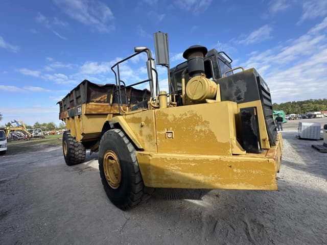 Image of Caterpillar D25D equipment image 4
