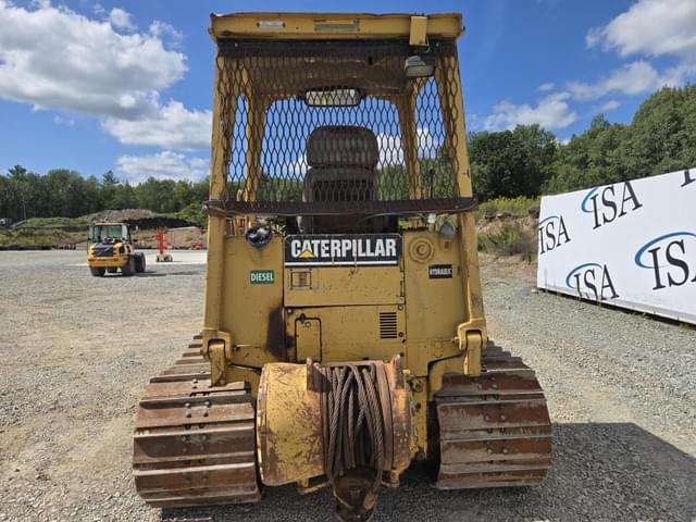 Image of Caterpillar D3C equipment image 3