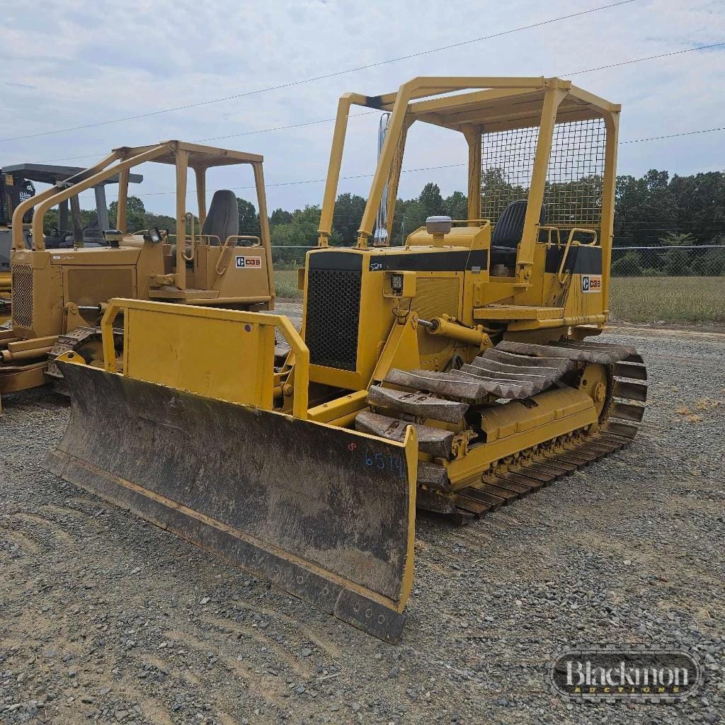 Caterpillar D3B Equipment Image0