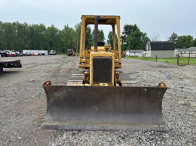 Image of Caterpillar D3B equipment image 1