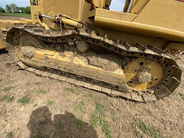 Image of Caterpillar D3B equipment image 4