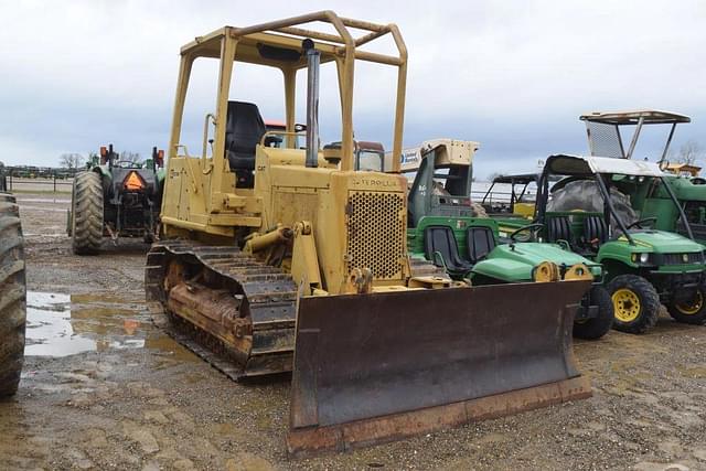 Image of Caterpillar D3B equipment image 3